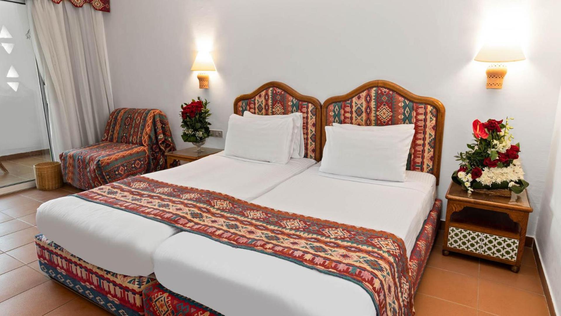 Domina Coral Bay Resort, Diving , Spa & Casino Sharm el-Sheikh Exterior foto A guest room at the hotel
